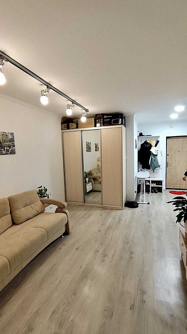 Радужный. 38 м. Ремонт. Мебель. Балкон 4 м с кроватью Лиманка - изображение 5