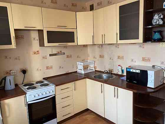 Київ, Лісківська вул., 28 .Троєщина .Будинок 2005 року (АППС-люкс). Киев