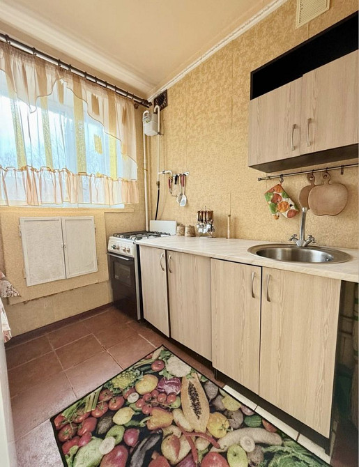 Продаж 1 кв вул. Гудзя. 8 30 кв. м 5/5 -поверх гостинка Бориспіль - зображення 2