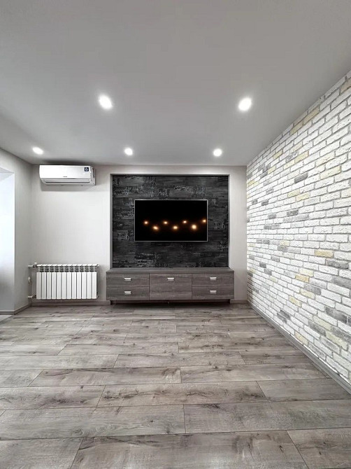 Продається затишна 2-х кімнатна квартира в центрі міста 60000$ Дніпро - зображення 1