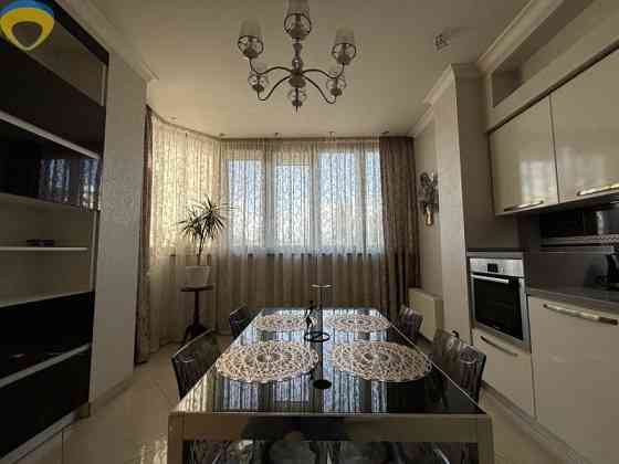 Продам квартиру с ремонтом в элитном ЖК « Армейский» Одесса