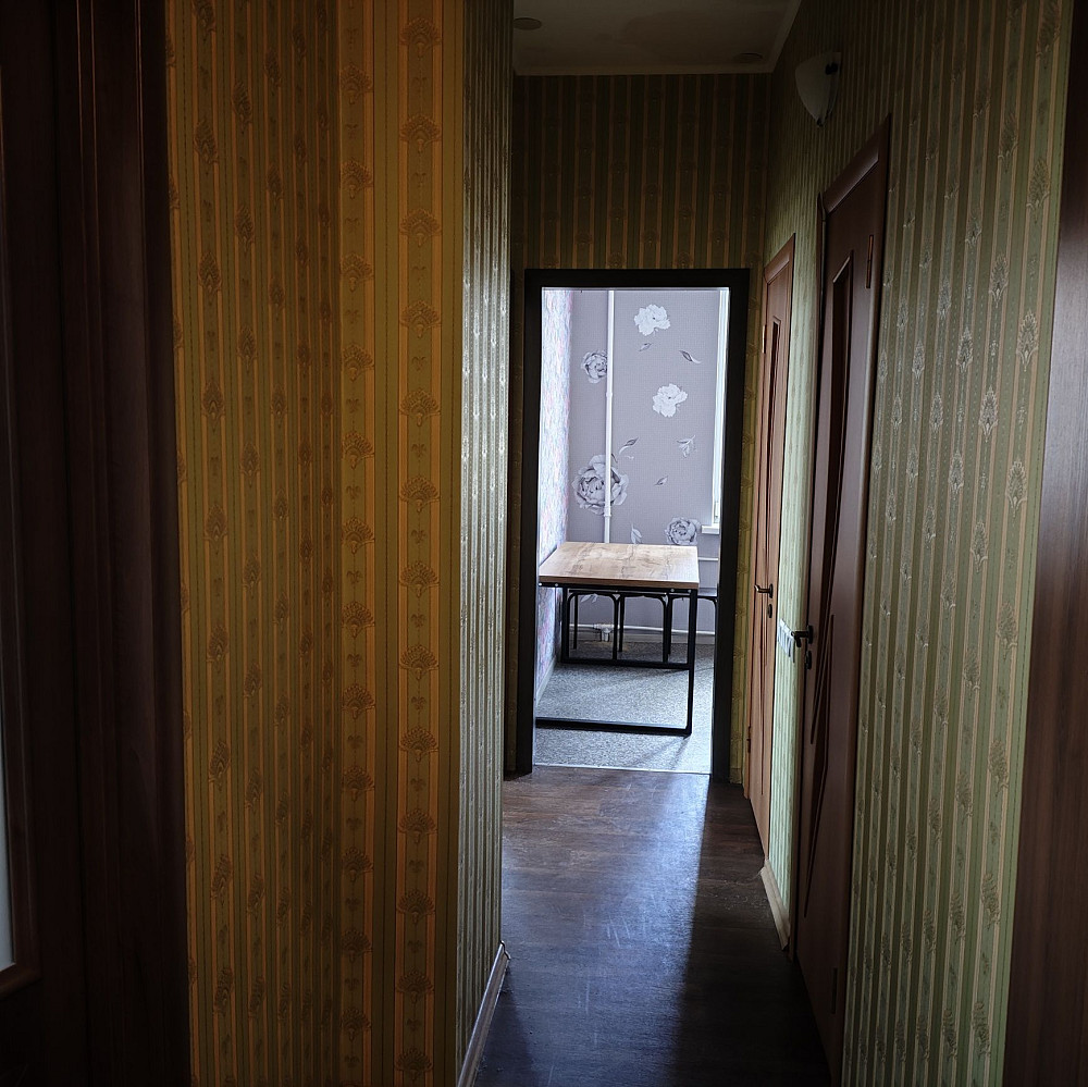 Продаю двухкомнатну Сталінку Кривий Ріг - зображення 5