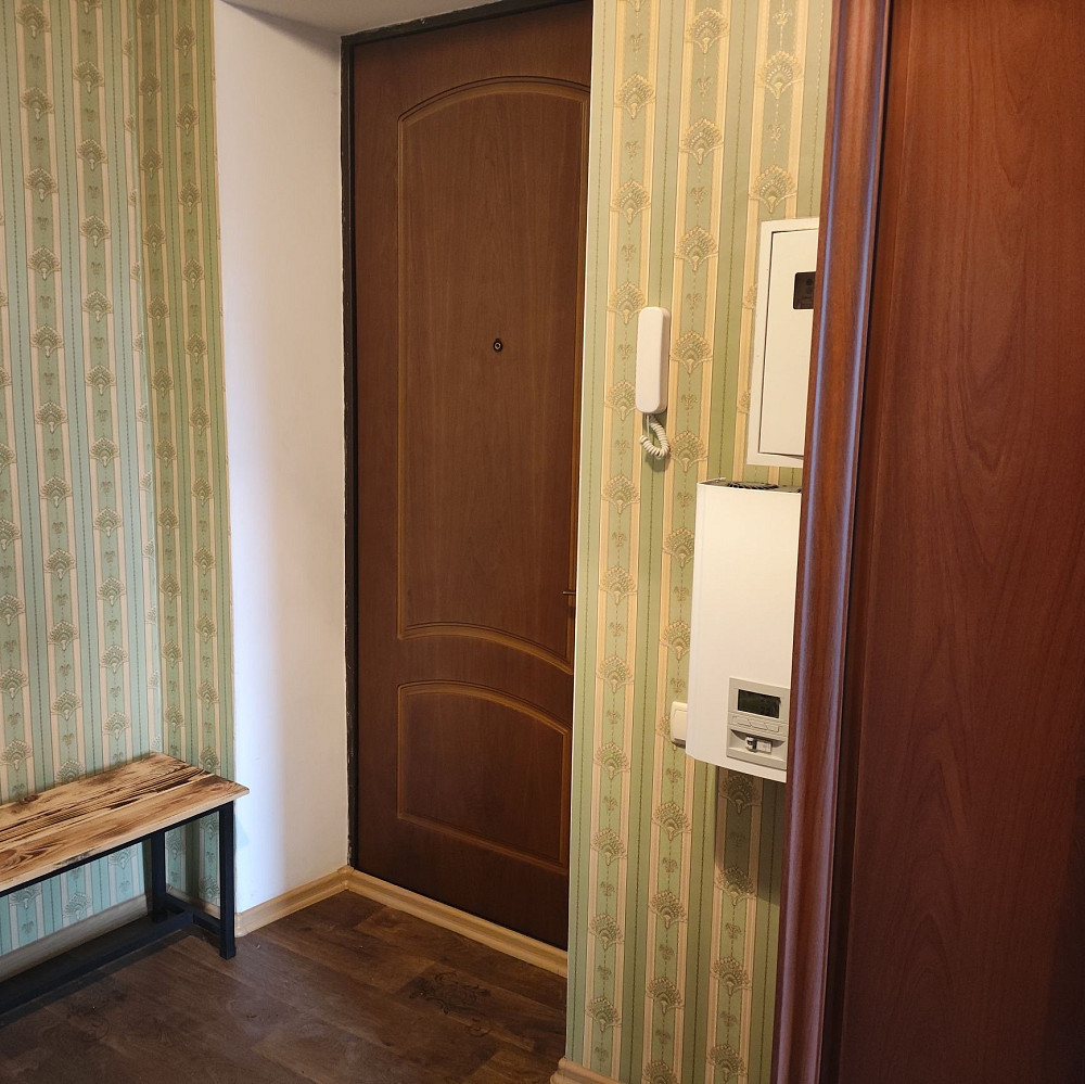 Продаю двухкомнатну Сталінку Кривий Ріг - зображення 8