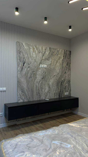 Центр, 3к квартира, кухня-студія+три окремі кімнати, гардеробна Ивано-Франковск - изображение 2