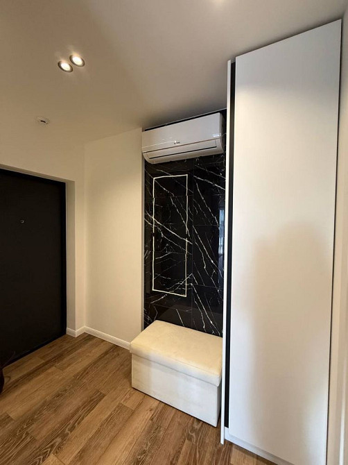 1-кімнатна з меблями ЖК Авторський. центр Ивано-Франковск - изображение 6