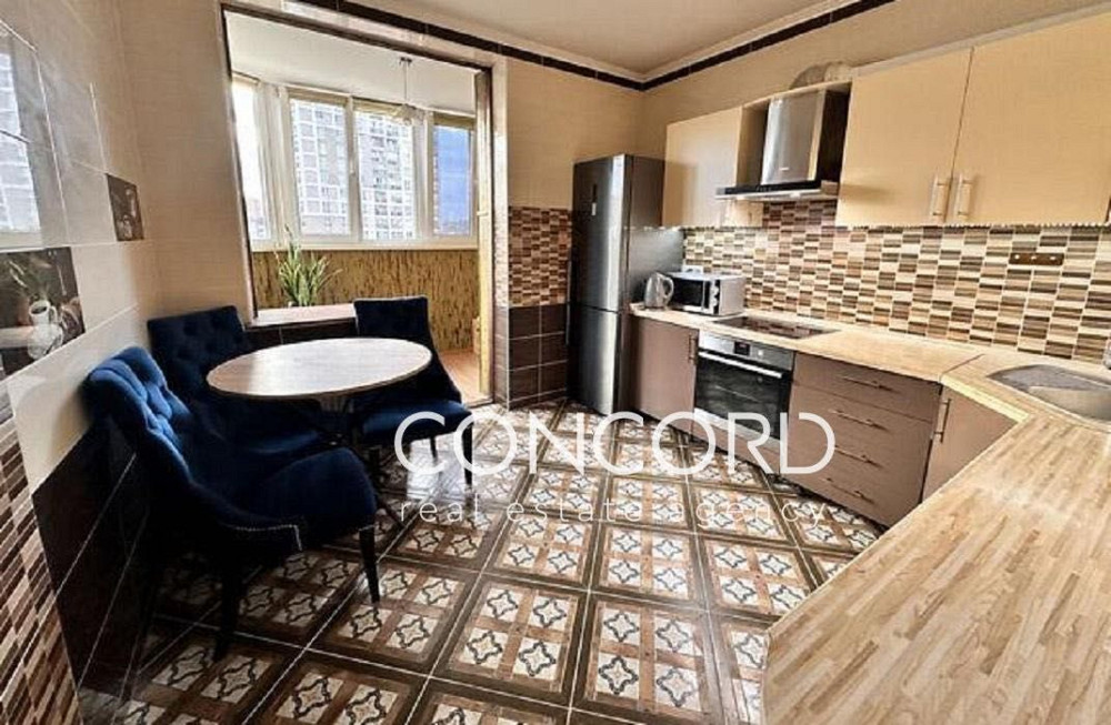 Деміївка. Валерія Лобановського просп., 150-А Київ - зображення 1