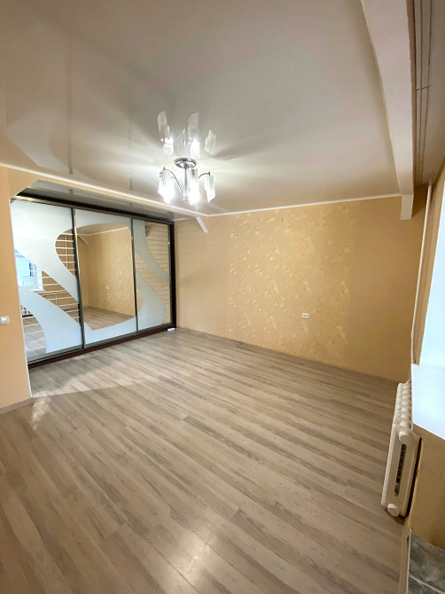 2к чешка на гречанах з гарним ремонтом та добудованим балконом! Хмельницкий - изображение 1