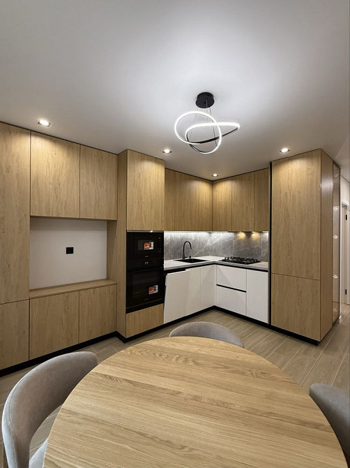 Фемелі плаза , 1кімнатна квартира з просторою укомплектованою кухнею! Ивано-Франковск - изображение 3