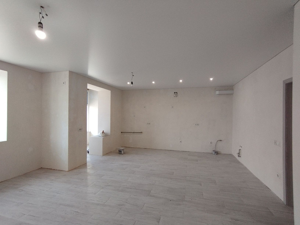 Світла, простора квартира! Від власника. Кам`янець-Подільський - зображення 2