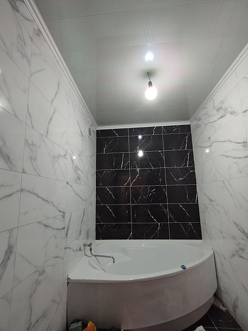 Світла, простора квартира! Від власника. Кам`янець-Подільський - зображення 4