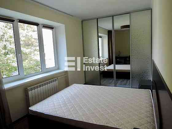 Продається двокімнатна квартира на Печерську Киев