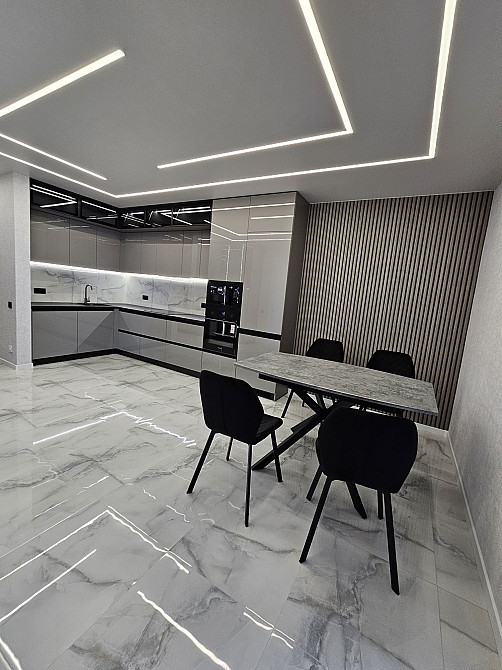 Велика сучасна 3х.кімн. квартира в центрі міста. Черкаси - зображення 2