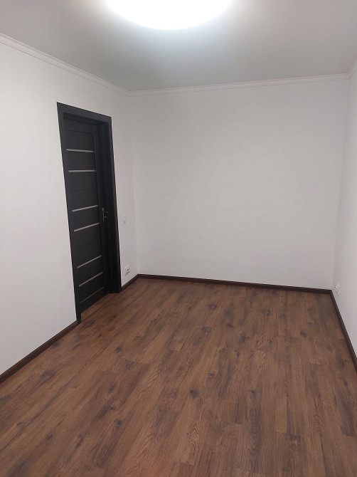 Продам 2-х кімнатну квартиру Каменка-Бугская - изображение 1