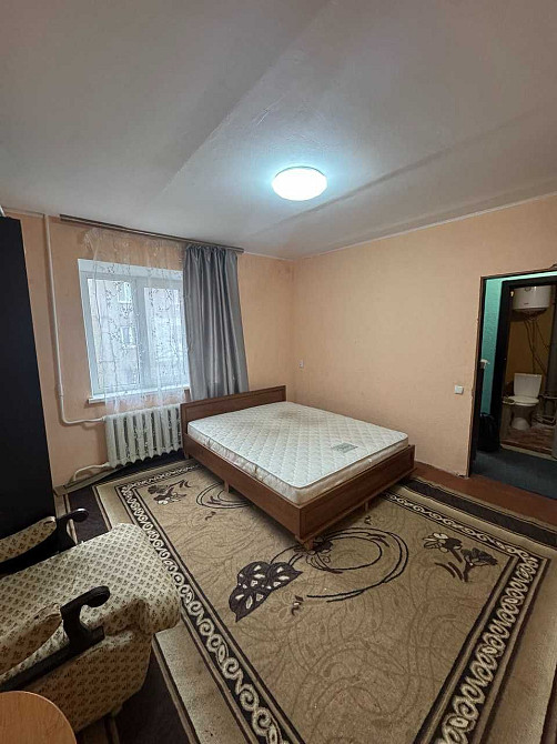 Здам 1-к квартиру Приднепровськ
Вул.  В. Симоненка 1 Днепр - изображение 1