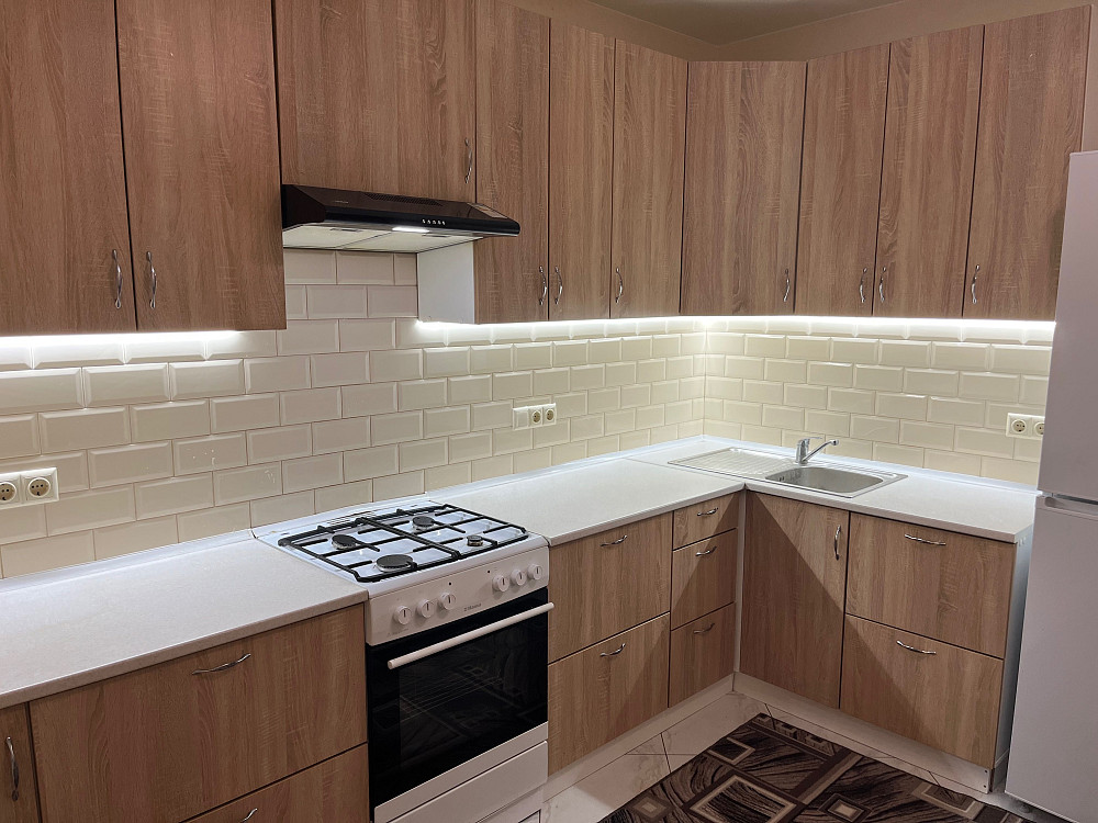 Оренда 1к Виставка новий обжитий будинок 10 тис Хмельницкий - изображение 1