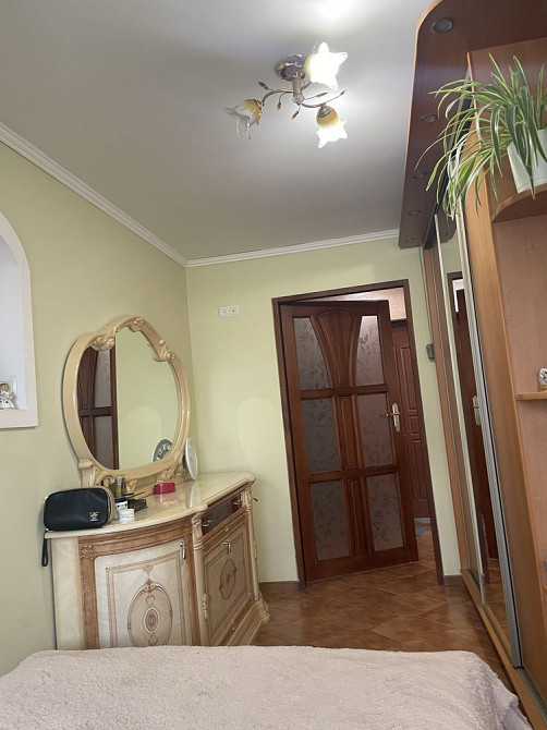 Продаж двокімнатної квартири з ремонтом м. Шептицький  - зображення 4