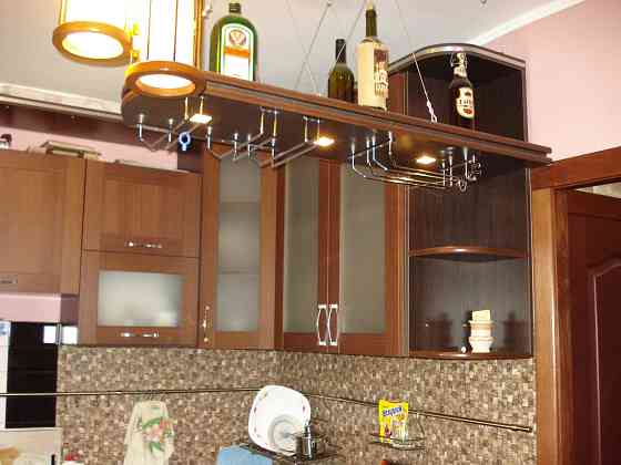 Ст.м. Вирлиця, в 5 хв. гарний стан, меблі. Киев