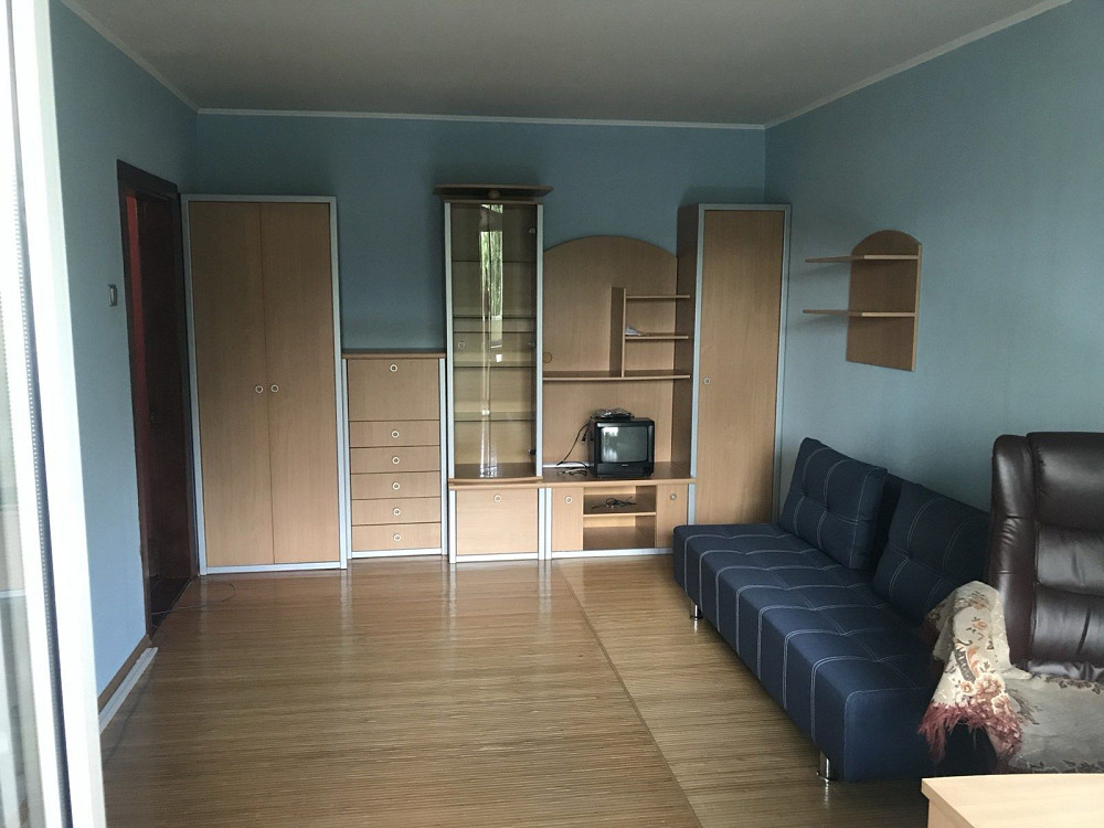 Ст.м. Вирлиця, в 5 хв. гарний стан, меблі. Киев - изображение 1