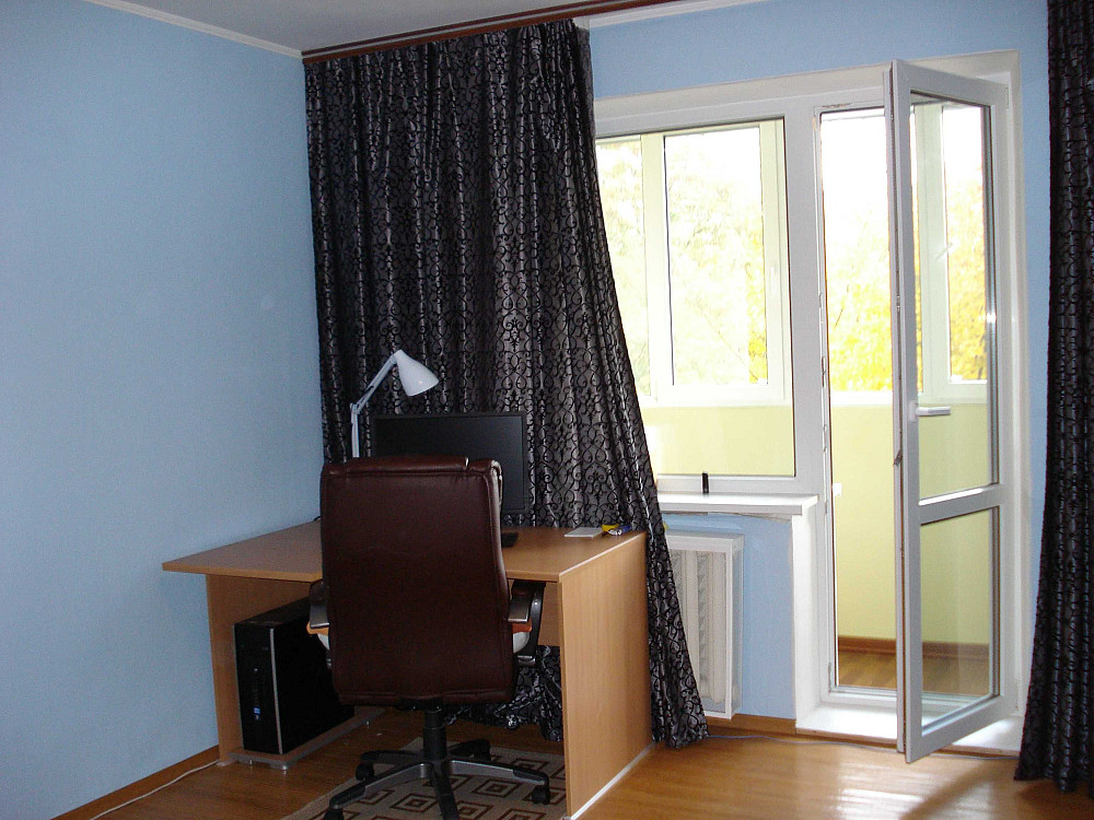 Ст.м. Вирлиця, в 5 хв. гарний стан, меблі. Киев - изображение 2