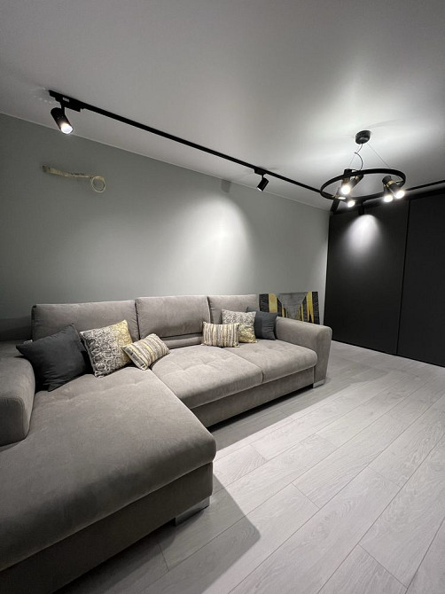 Аренда 2х ком кв , в Металлургическом р-не ( ул Владимира Бызова ) Кривой Рог - изображение 1