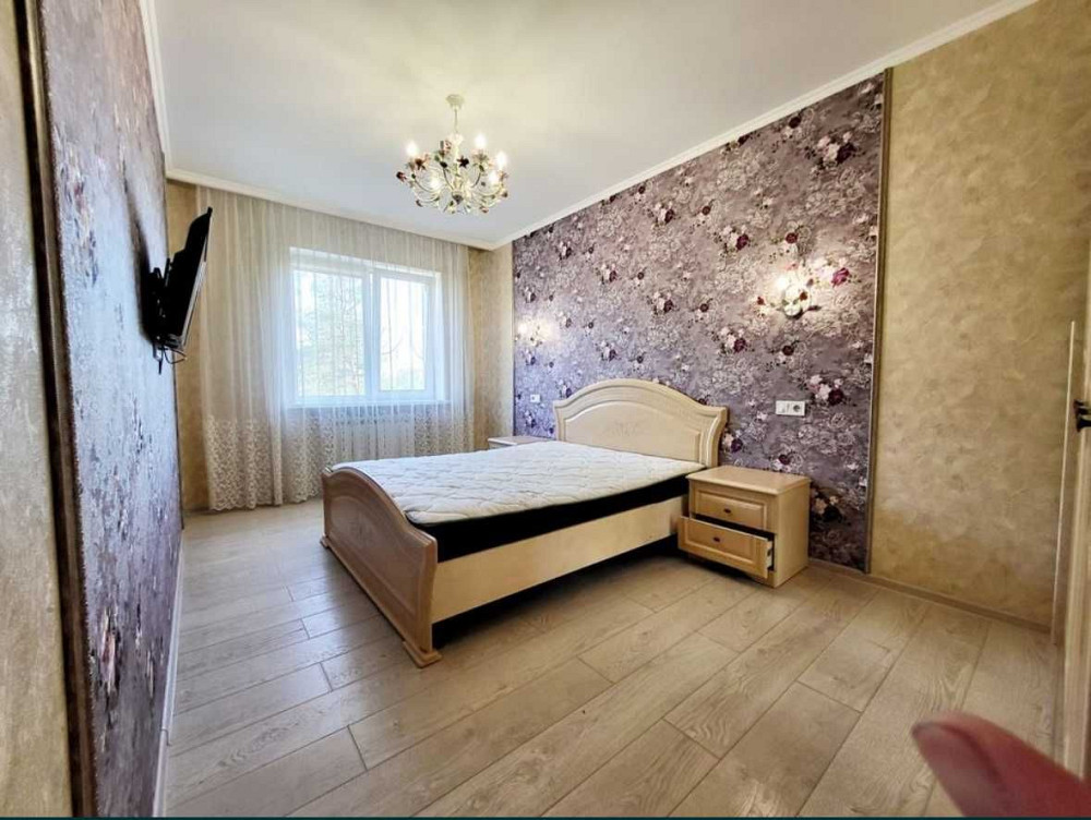 Простора 2к квартира в центрі, ЖК Капітал. вул. Соборна Ирпень - изображение 1