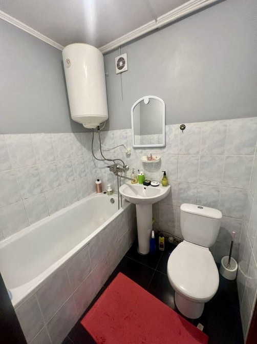 Здам 1 кімнатну, ПОЛЄТАЄВА (НЕБЕСНОЇ СОТНІ), ЗАСКЛЕНИЙ балкон, вільна! Черновцы - изображение 4