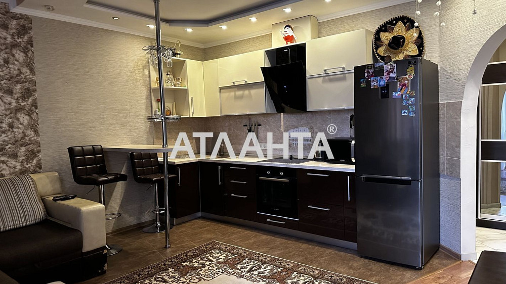 Двухкомнатная квартира + кухня столовая с ремонтом в новом доме Одесса - изображение 2