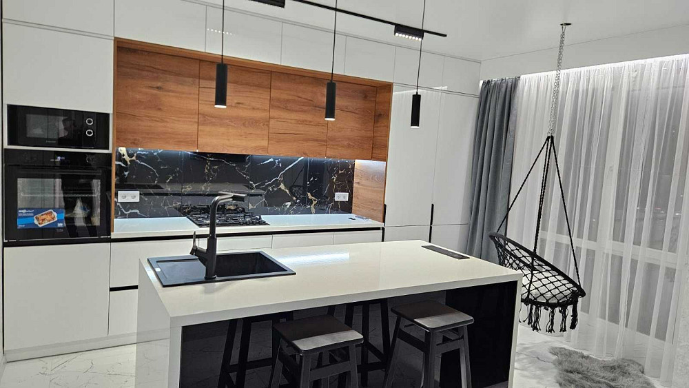 Продам шикарну 1к кв. в престижному районі міста, вул. Зарічанська! Хмельницкий - изображение 1