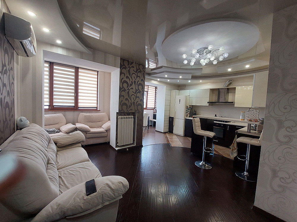 Продам 3х комнатную квартиру с ремонтом.Новый кирпичный дом.Марсельска Одесса - изображение 1