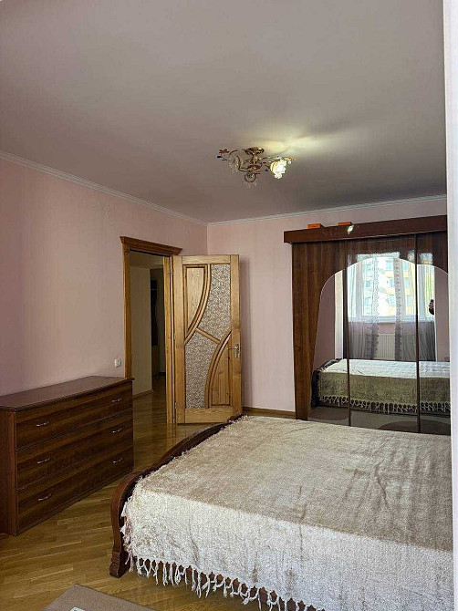 Оренда великої трикімнатної квартири по вул. Галицька 118в Ивано-Франковск - изображение 8