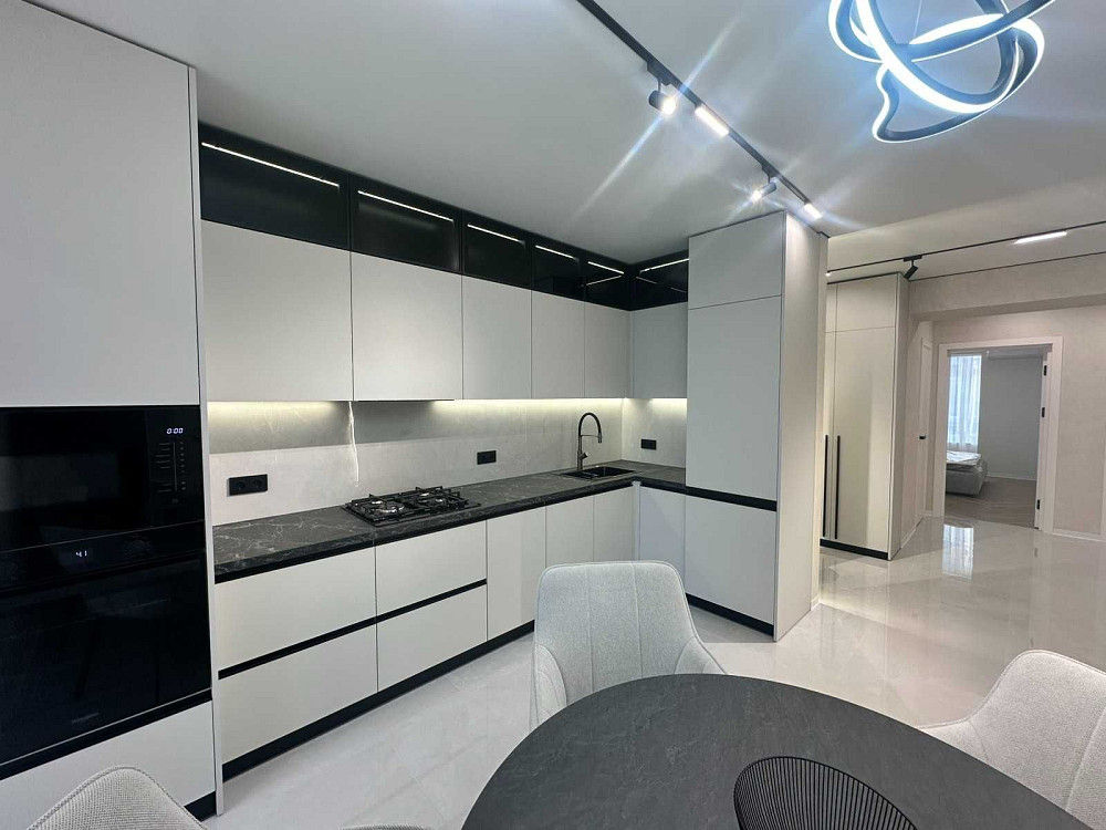 Продам шикарну 3 кімнатну квартиру біля озера в ЖК Міленіум. Крихівці - зображення 2