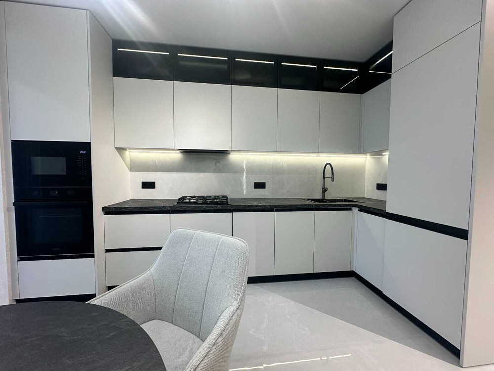 Продам шикарну 3 кімнатну квартиру біля озера в ЖК Міленіум. Крихівці - зображення 3