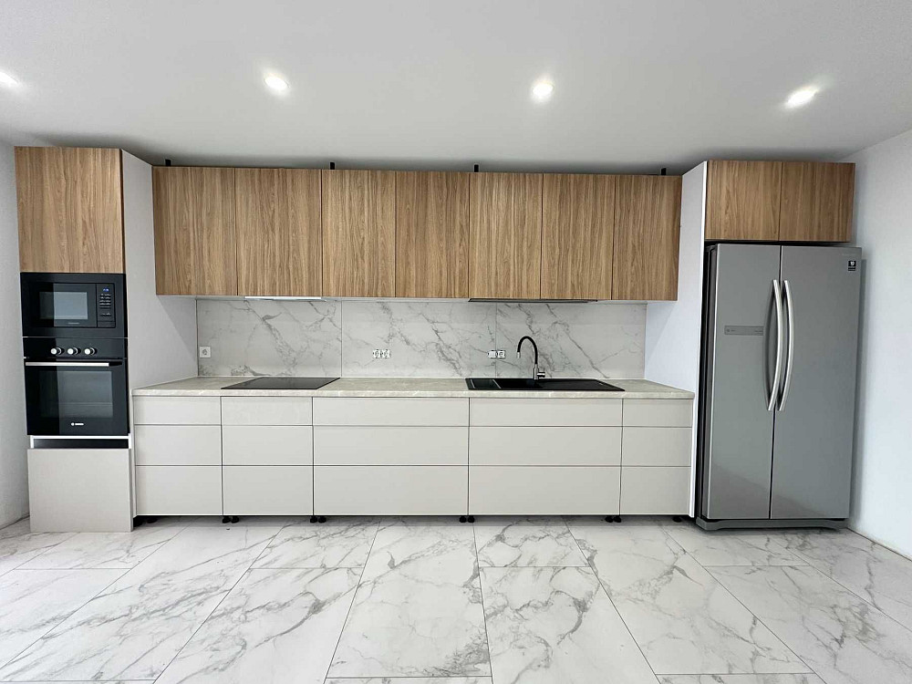 Простора 3 кімнатна, кухня-вітальня 114 м2 + кладовка! Ивано-Франковск - изображение 3