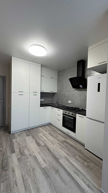 Квартира з новим ремонтом 42 м2. Центральний парк. Ірпінь - зображення 4