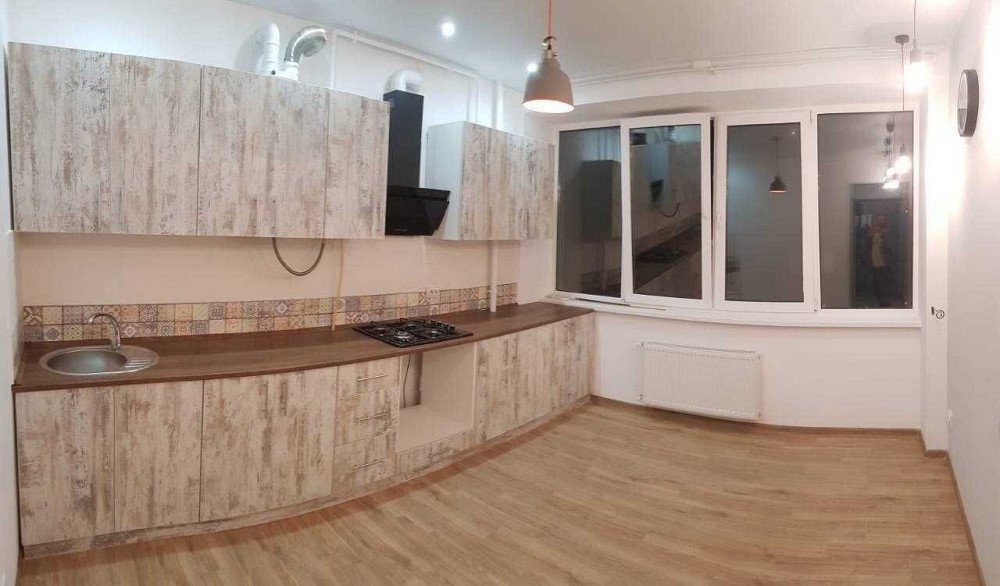 Світла та сучасна 2 кімнатна квартира в Зеленому районі міста! Ірпінь - зображення 1