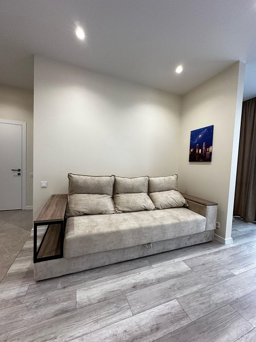 Оренда великої 1,5 кімнатної  ЖК City Line Ужгород - изображение 1