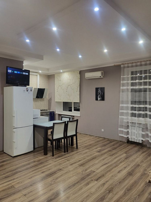 Сдается 2 ком кв студия Вознесеновском р-не по ул Независимой Украины Запорожье - изображение 1