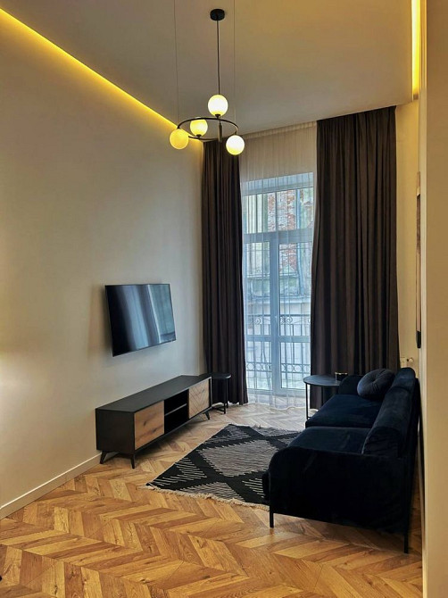 Оренда квартири в центрі Львова з неймовірний балконом Львов - изображение 1