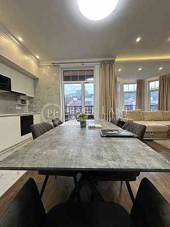 Центр Продаж 2к квартири ЖК Поділ Град Дегтярна 18 Контрактова Киев