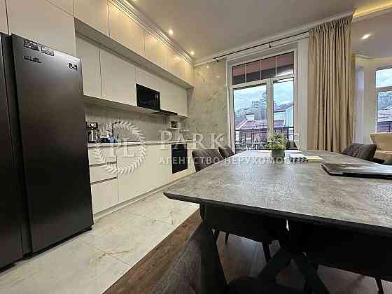 Центр Продаж 2к квартири ЖК Поділ Град Дегтярна 18 Контрактова Киев