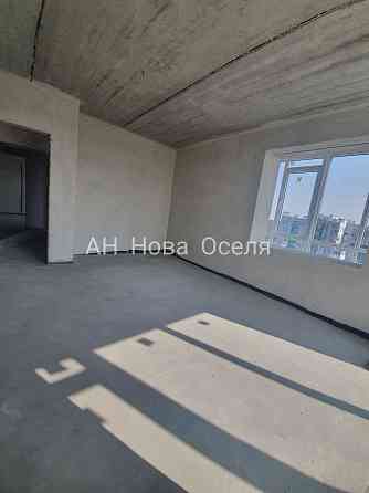 Продам 2х кім квартиру в новобудові, панорамні вікна 