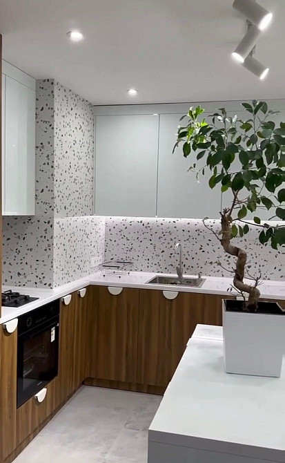 Здам або продам 1 кімнатна квартира вул. Героїв Майдану Черновцы - изображение 1