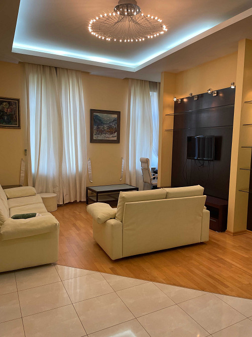 Оренда 2-кімнатної квартири в Пасажі, Хрещатик 15 Киев - изображение 1