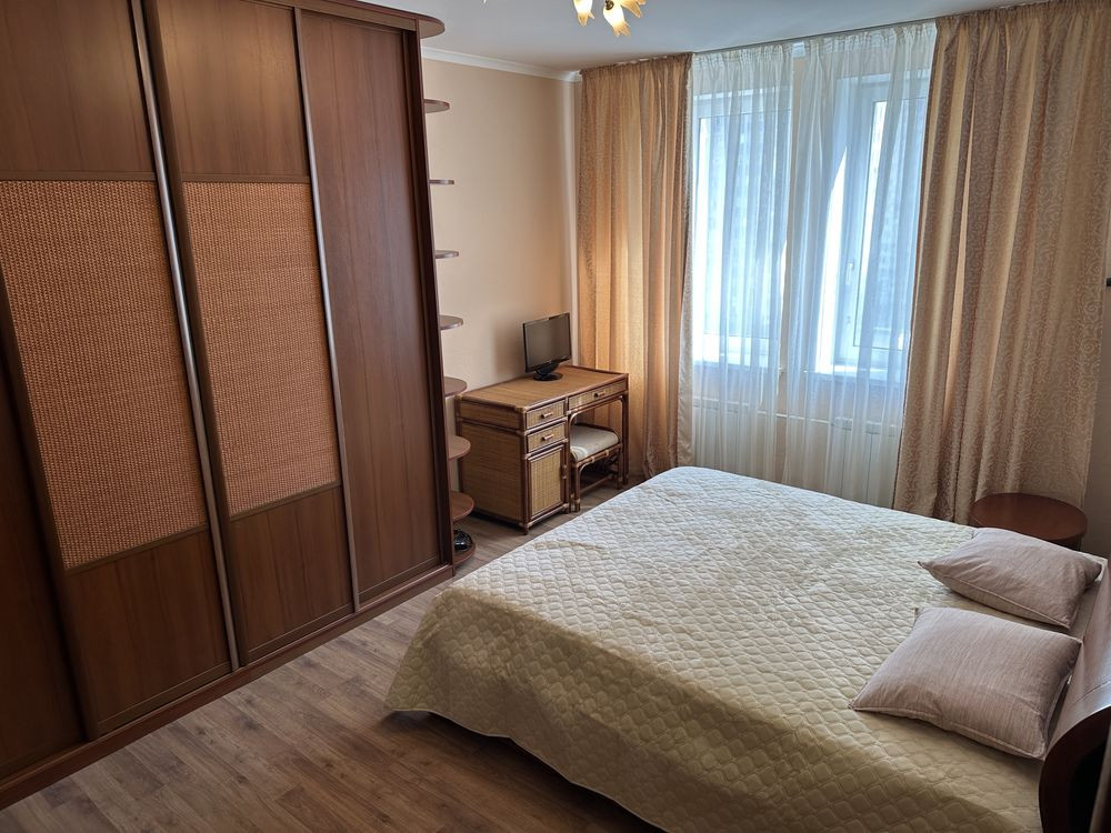 Аренда двухкомнатной раздельной квартиры Позняки + паркинг Киев - изображение 2