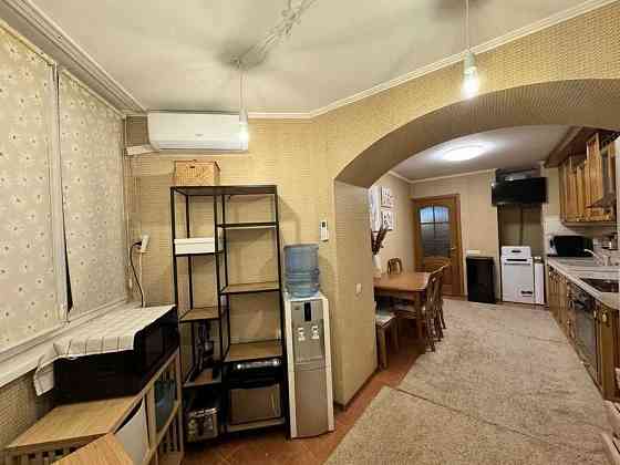 Продаж від власника 4х кімнатної квартири 100.7 м² Киев