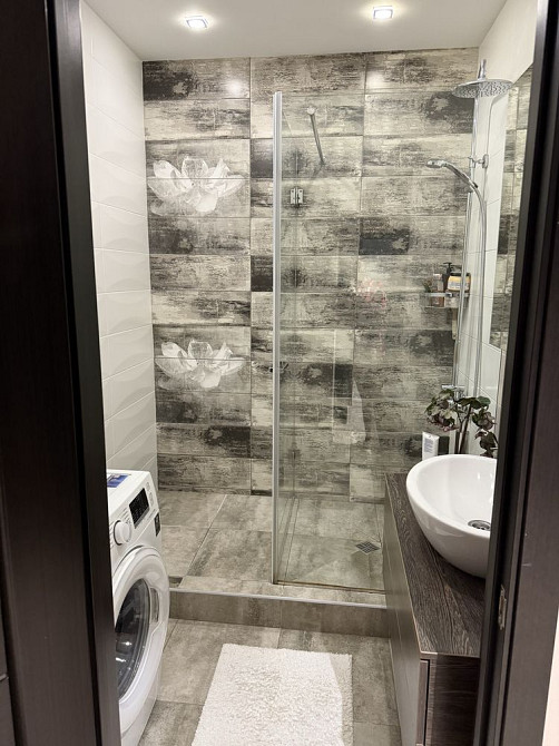 Двокімнатна квартира На Щасливому від власника з видом на парк і озеро Рівне - зображення 6