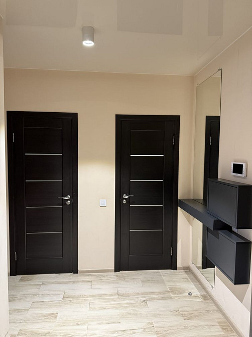 Двокімнатна квартира На Щасливому від власника з видом на парк і озеро Рівне - зображення 4