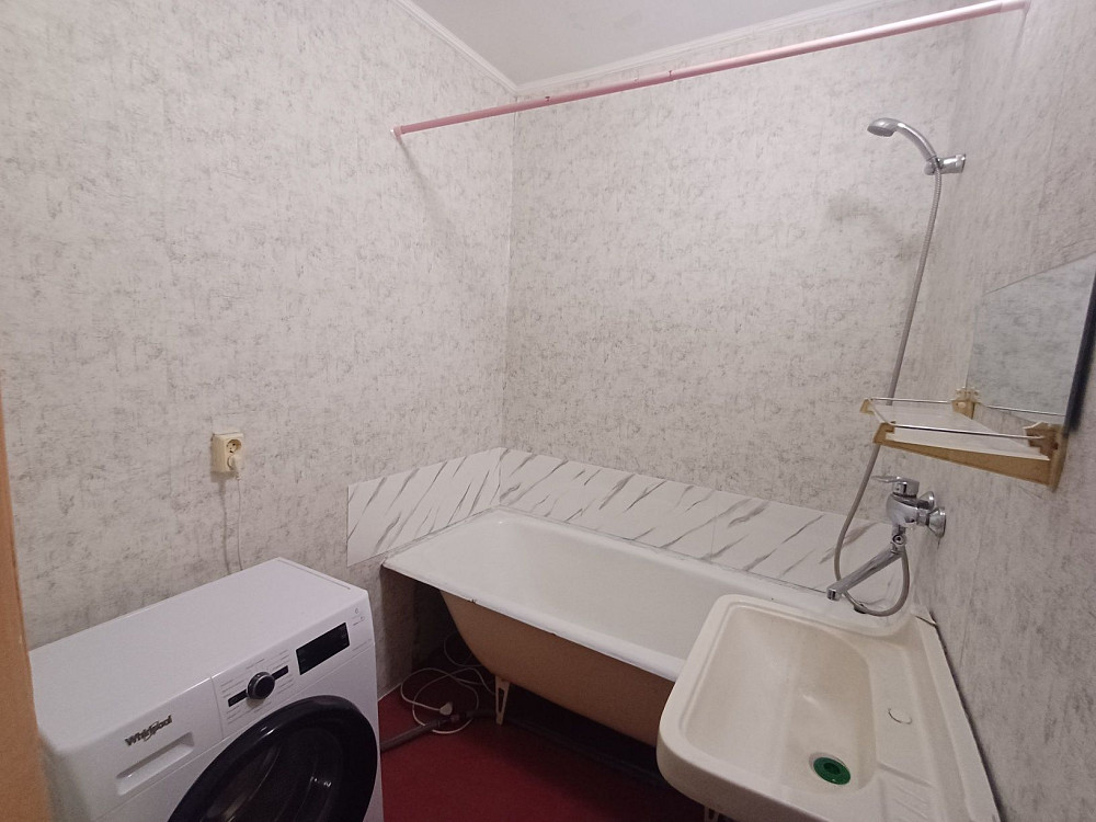 Оренда 2к квартири Вокзальна. Вільна! Біла Церква - зображення 1