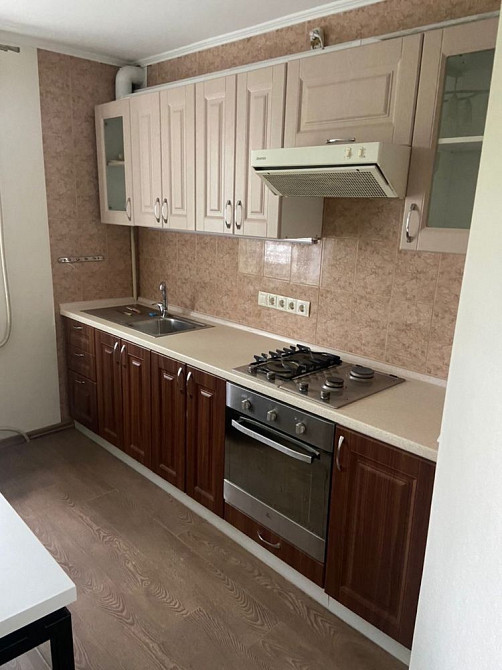 Сдается трехкомнатная квартира 6 станция большого фонтана Одесса - изображение 1