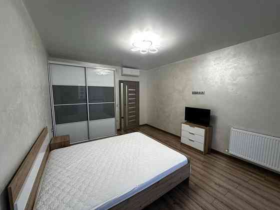 ЛИПКИ БІЛЯ ОЗЕРА Оренда 2 кімнатна квартир вул. Мазепи ЖК Липки Ивано-Франковск